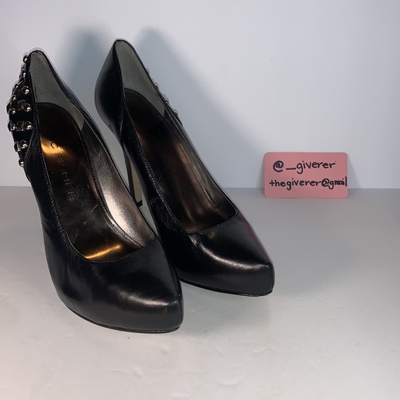 Marc Fisher 8m Studded Heel Leather Pump - Picture 2 of 16